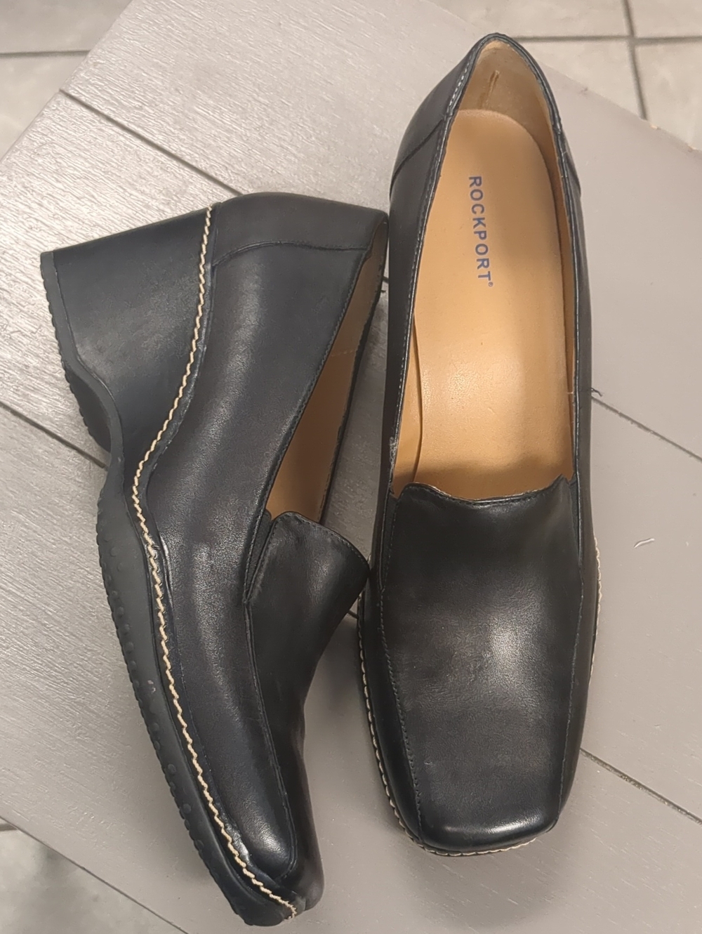 Rockport Black Leather Slip-On Heels